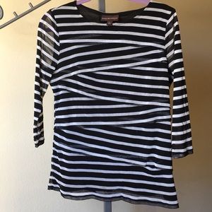 Dana Buchman black and white soft women top